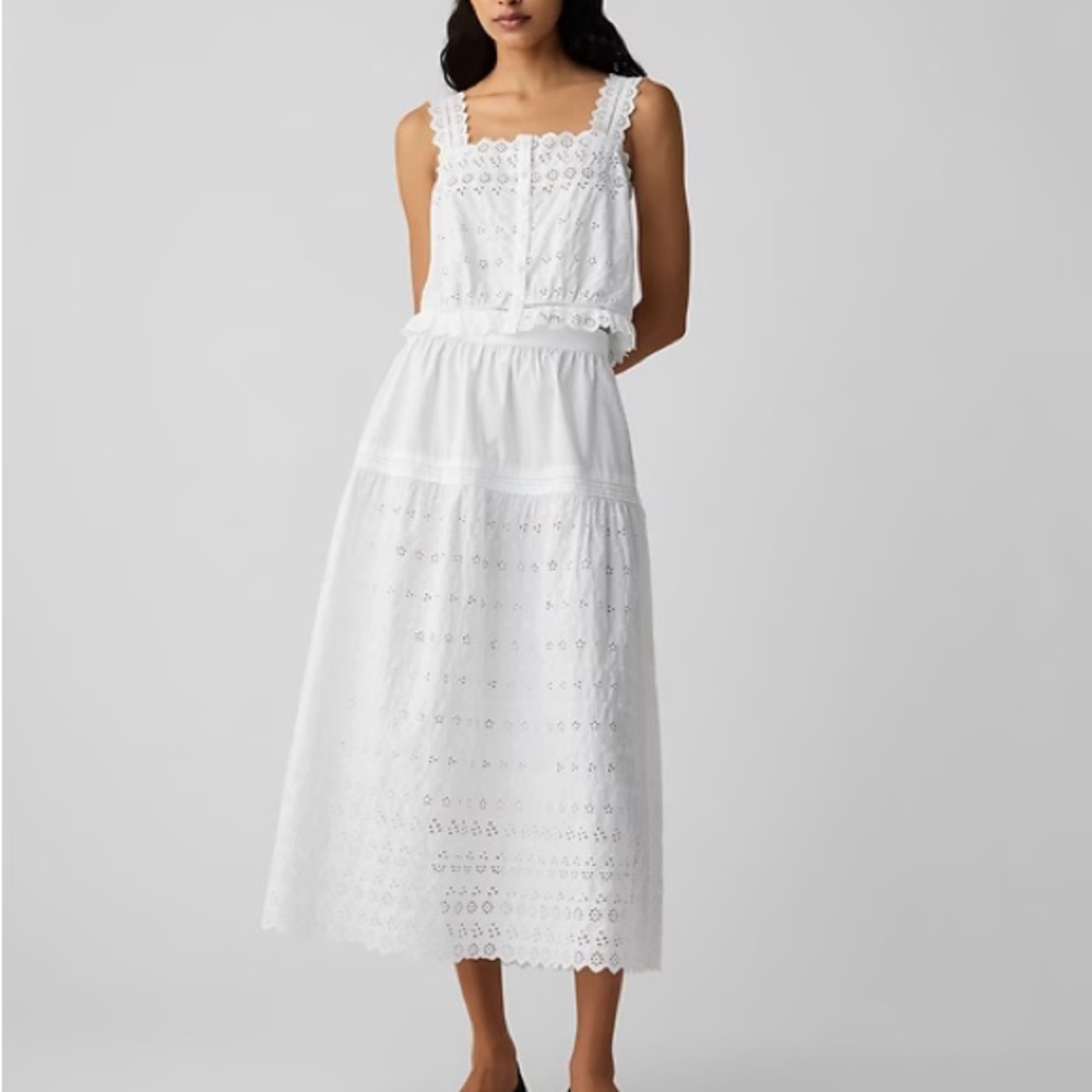 Gap Doen Eyelet Skirt NWOT